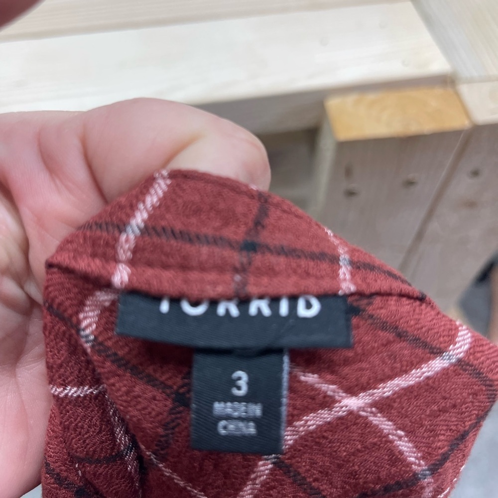 Torrid Red Plaid V-Neck Blouse - Picture 4 of 4